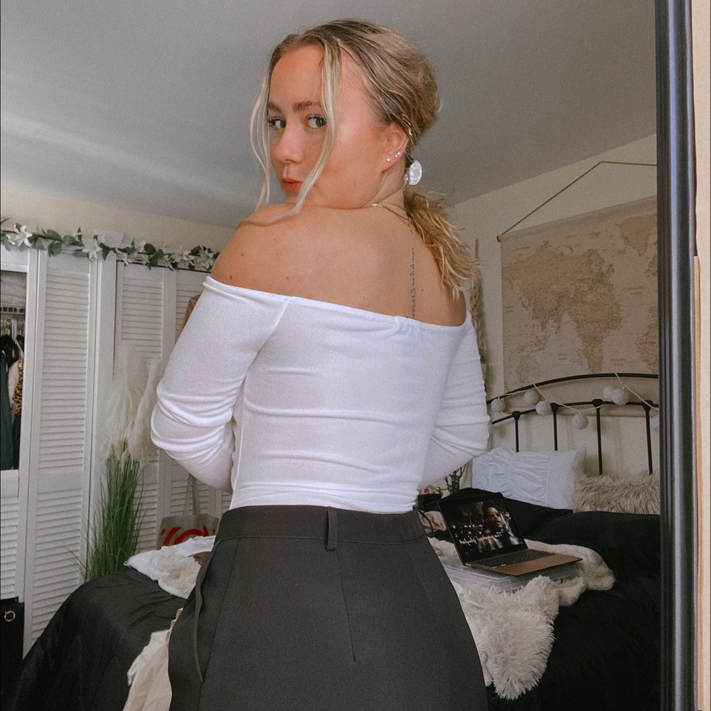 White Cut Out Bodysuit - Picture 3 of 6